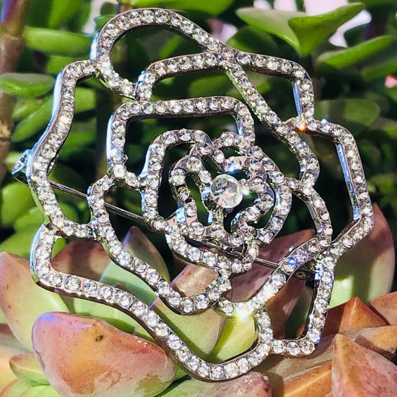 Camellia Flower Rhinestone Brooch, 2”, NWOT - Picture 12 of 12